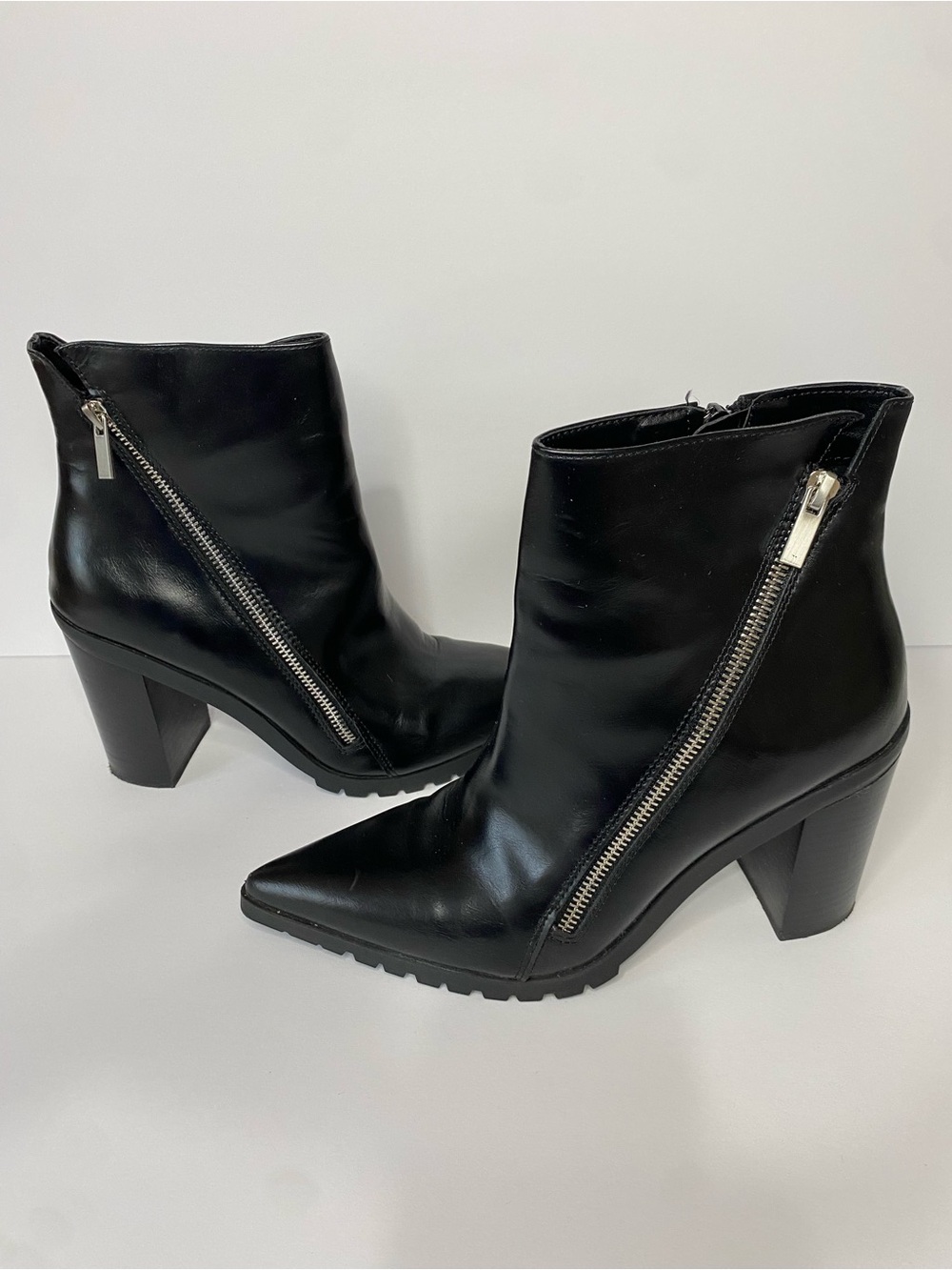 Charles by Charles David Dominate Ankle Boots Black 8.5